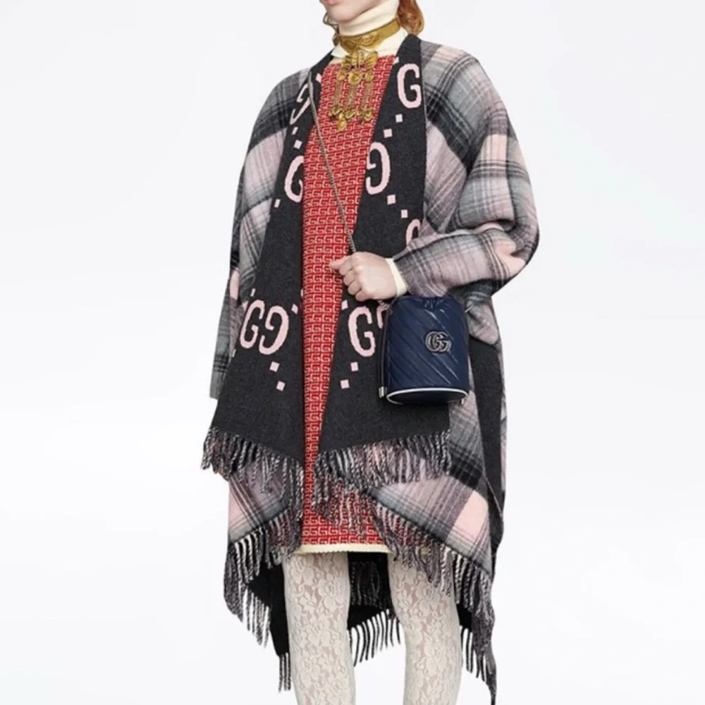 GUCCI GG logo check fringed reversible poncho cape wrap
